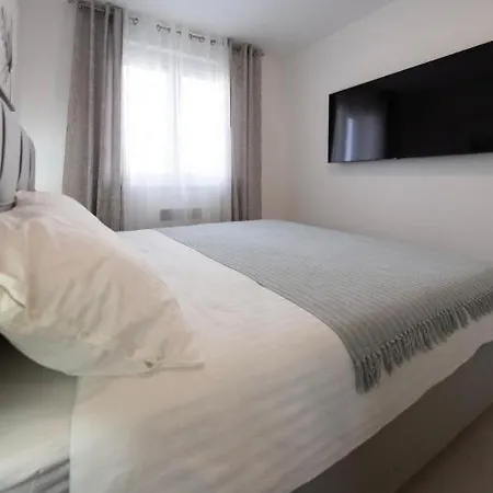 Apartament Alexandre *